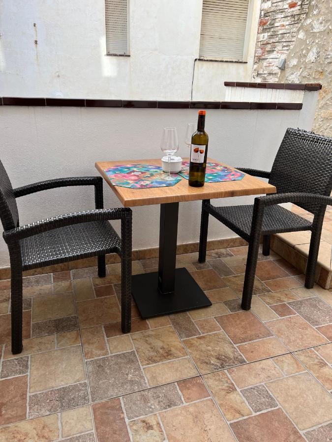Apartamento Del Sol, Centro Del Pueblo, Aire Acondicionado L' Escala Zewnętrze zdjęcie